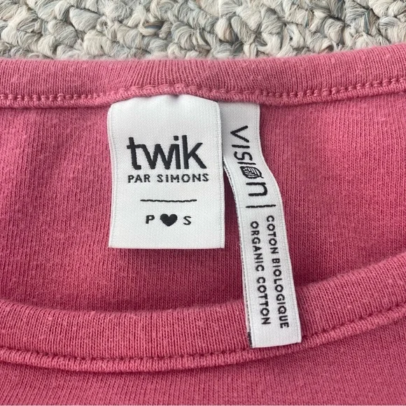 Pink Baby Tee 🎀 - Picture 4 of 4